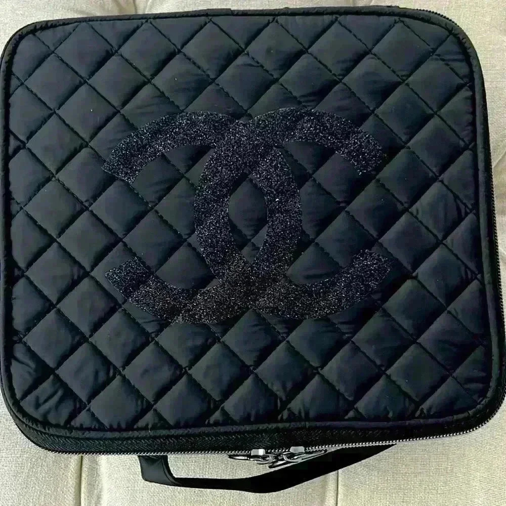 Make up case